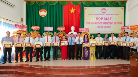 EVNGENCO2 được tặng bằng khen vì những đóng góp trong phòng chống bão lụt