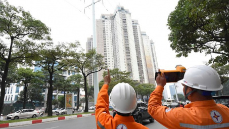 EVNHANOI nâng cao hiệu quả cung cấp điện - phục vụ toàn diện cho Thủ đô