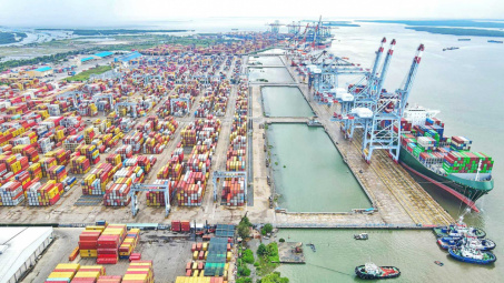 Container Việt Nam (VSC) hưởng lợi lớn nếu ông Trump quyết áp thuế Trung Quốc