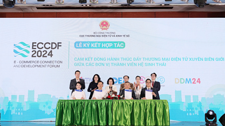 Thương mại điện tử xuyên biên giới - Cơ hội đưa hàng Việt vươn ra biển lớn