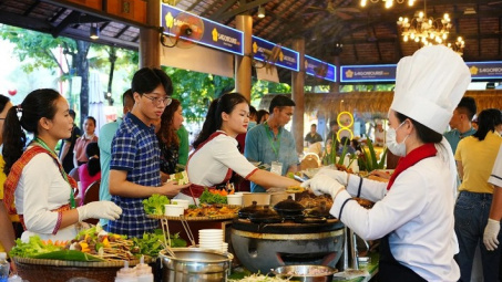Hơn 80 gian hàng quy tụ tại Lễ hội văn hóa ẩm thực Hà Nội 2024