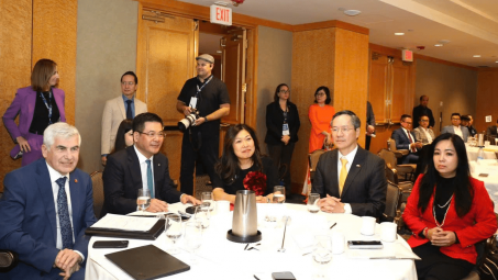 Tăng cường hợp tác Việt Nam - Canada trong lĩnh vực thương mại, công nghiệp và năng lượng