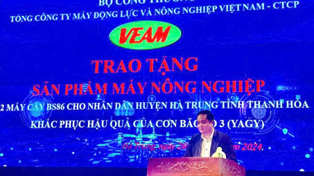 Tổng công ty VEAM trao tặng máy sản xuất nông nghiệp cho người dân Thanh Hoá