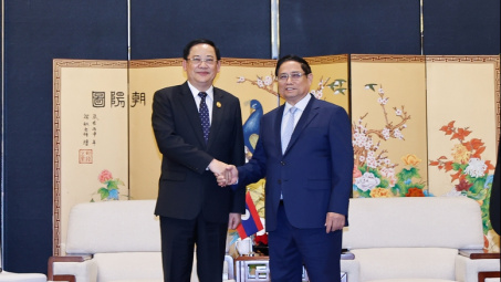 Tiếp tục tạo đột phá trong hợp tác kinh tế, thương mại Việt Nam-Lào