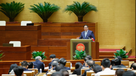 Thủ tướng: Phấn đấu tăng trưởng GDP khoảng 8% năm 2025