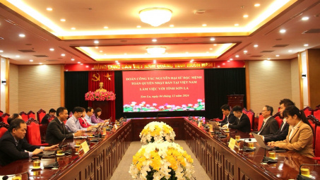Tỉnh Sơn La và Công ty Thủy điện Sơn La làm việc với nguyên Đại sứ đặc mệnh toàn quyền Nhật Bản tại Việt Nam