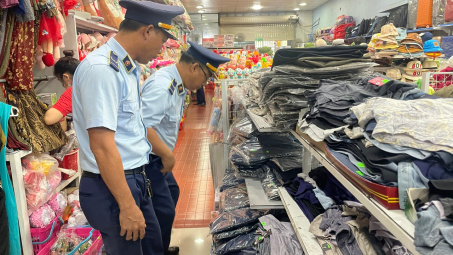 Quảng trị: Xử phạt hơn 45 triệu đồng hộ kinh doanh hàng hóa giả mạo nhãn hiệu trên môi trường internet