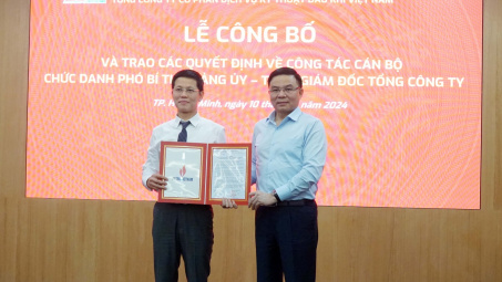Công bố quyết định Phó Bí thư Đảng ủy, Tổng Giám đốc PTSC