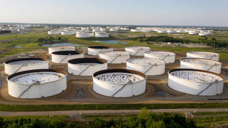 Giá xăng dầu hôm nay 17/12: Chờ đợi hướng đi tiếp theo của Fed