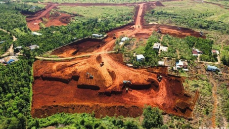 Công ty Nhôm Đắk Nông đồng hành cùng địa phương trong việc tái định cư cho người dân vùng dự án