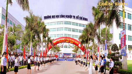 Thực trạng trải nghiệm cảm xúc âm tính trong giao tiếp trên giảng đường với giảng viên của sinh viên ngành Quản trị Khách sạn khóa 17, Trường Đại học Công nghiệp Thành phố Hồ Chí Minh