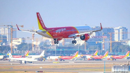Vietjet Air (VJC) muốn chào bán 50 triệu cổ phiếu để có tiền trả nợ loạt ngân hàng