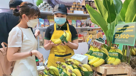 Con gái bầu Đức đăng ký mua thêm 1 triệu cổ phiếu Hoàng Anh Gia Lai (HAG)