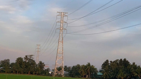 EVNNPT đóng điện loạt công trình, thiết thực chào mừng 70 năm Truyền thống ngành Điện