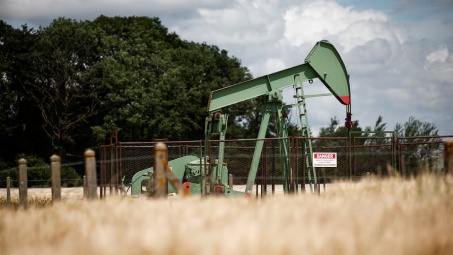 Giá xăng dầu hôm nay 3/12: Thị trường chờ đợi quyết định của OPEC+