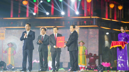 Công bố Nghị quyết thành phố Huế là thành phố trực thuộc Trung ương