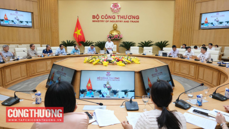 Bộ Công Thương họp về chính sách phát triển điện mặt trời mái nhà