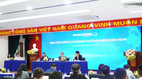 Vicostone (VCS): Mảng đá nhân tạo đối mặt cạnh tranh dữ dội, chuẩn bị IPO mảng xe tự lái