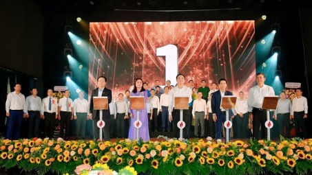 Tôn vinh người lao động Dầu khí Việt Nam tiêu biểu