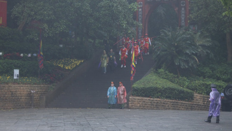 Mưa rửa đền và câu chuyện 99 con voi quay đầu về núi Nghĩa Lĩnh