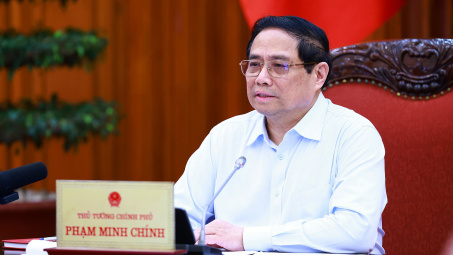 Không để thiếu điện cho sản xuất, kinh doanh, tiêu dùng trong bất kỳ hoàn cảnh nào