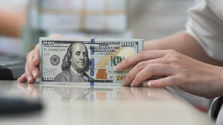 Tỷ giá tăng nóng, Ngân hàng Nhà nước bán USD can thiệp thị trường