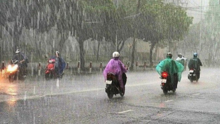 Thời tiết hôm nay ngày 22/4/2024: Hà Nội và Đà Nẵng chiều tối có mưa, Thành phố Hồ Chí Minh nắng nóng gay gắt