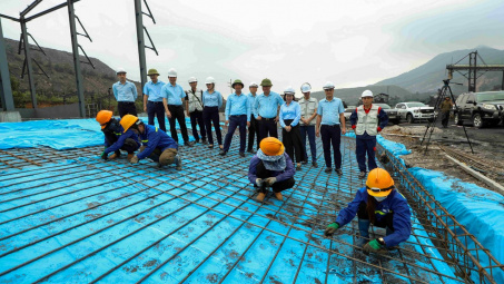 Công ty Môi trường - TKV kiểm tra thi công các công trình bảo vệ môi trường tại khu vực Đông Triều, Uông Bí