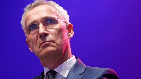 Quốc tế nổi bật: NATO không điều lực lượng đến Ukraine