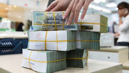 Thực hiện giảm hạn mức tín dụng theo lộ trình