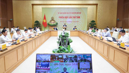 Thủ tướng: Khẩn trương hoàn thiện, trình Quốc hội thông qua Luật Công nghiệp công nghệ số