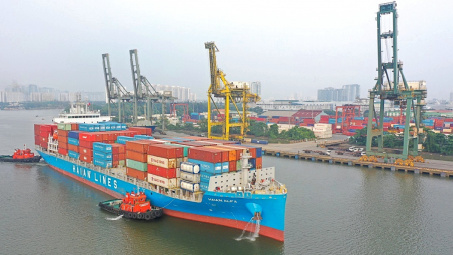 Giá cước vận tải biển giảm, lãi ròng của Xếp dỡ Hải An (HAH) “bốc hơi” 63%