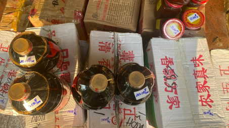 Quảng Ninh: Tạm giữ gần 500 sản phẩm thực phẩm nhập lậu bán qua facebook