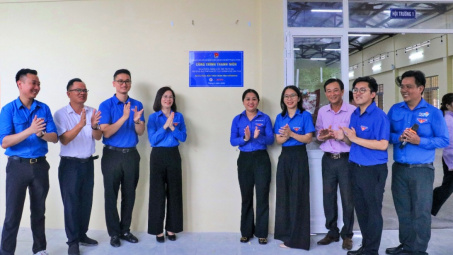 Tuổi trẻ EVN và EVNGENCO2 gắn biển Công trình Thanh niên tại thành phố Cần Thơ