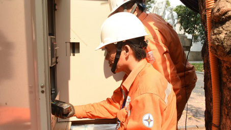 Sản lượng điện tiêu thụ điện toàn quốc đạt đỉnh kỷ lục mới