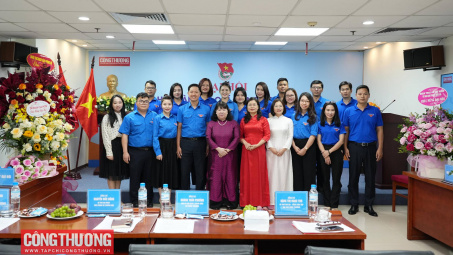 Thanh niên Tạp chí Công Thương: Bản lĩnh - Chuyên nghiệp - Sáng tạo - Tiên phong