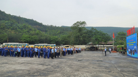 Than Hà Tu: Phát động Tháng Công nhân - Tháng hành động về AT-VSLĐ