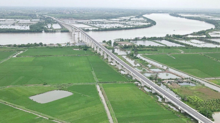 Tập đoàn Đạt Phương (DPG): Lãi ròng giảm, dòng tiền kinh doanh âm gần 500 tỷ đồng