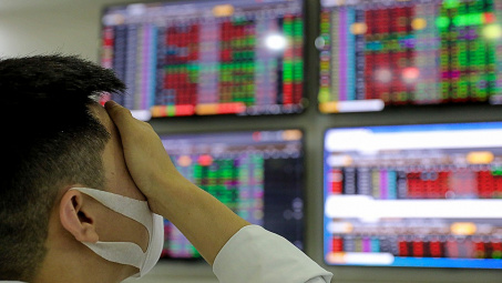 Chứng khoán VPBank: Lãi suất giảm khiến lãi ròng “bốc hơi” 44%