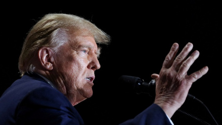 Quốc tế nổi bật: Ông Donald Trump được hoãn xét xử vô thời hạn