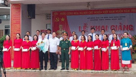 Trường THPT Thoại Ngọc Hầu: Không ngừng nâng cao chất lượng đào tạo