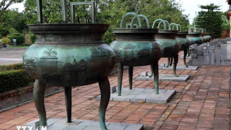 Bản đúc nổi trên đỉnh đồng ở Huế được ghi vào danh mục di sản của UNESCO