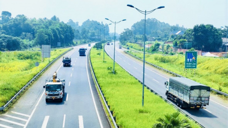 Tăng thẩm quyền cho địa phương trong quản lý hoạt động vận tải tuyến cố định liên tỉnh
