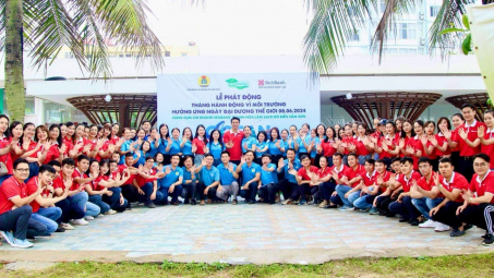 SeABank: Gần 1.000 cán bộ, nhân viên ra quân làm sạch bờ biển tại 11 tỉnh thành