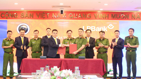 LPBank triển khai các dịch vụ số trên ứng dụng VNeID