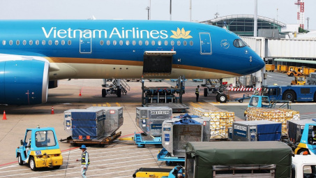 Vietnam Airlines (HVN): Sẽ nhận thêm 3 máy bay Airbus A320neo và loạt máy bay Boeing 787-10