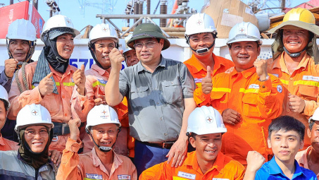 Thủ tướng kiểm tra, động viên, đôn đốc dự án đường dây 500kV mạch 3