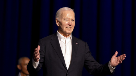 Quốc tế nổi bật: Ông Joe Biden "ngang cơ" với ông Donald Trump