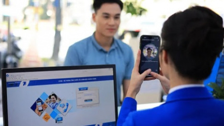 Chính thức từ 1/7/2024, chuyển tiền trên 10 triệu đồng phải xác thực bằng khuôn mặt, vân tay