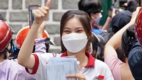 Nóng: Gợi ý đáp án môn Toán thi tốt nghiệp THPT 2024 (Tất cả các mã đề)